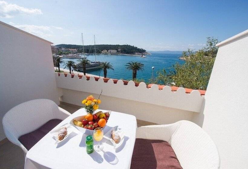Standard Room Sea View with Balcony, Biokovo