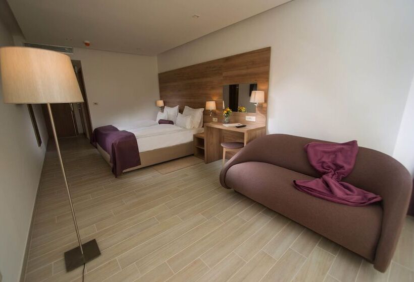 带阳台套房, Biokovo