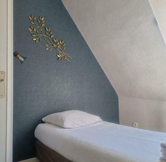 スタンダードシングルルーム, Eiffel Kensington