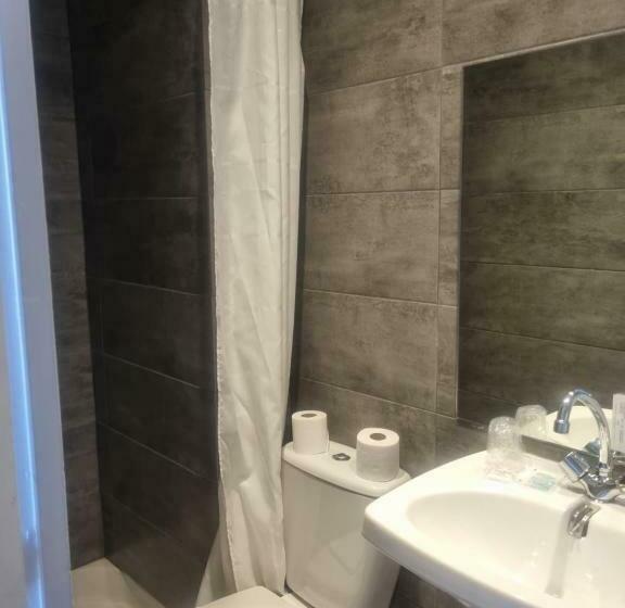 プレミアムルーム, Eiffel Kensington