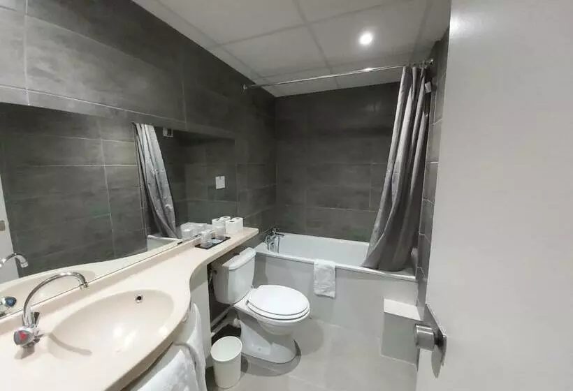 اتاق سوپریور, Eiffel Kensington