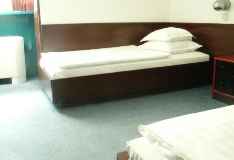 חדר אקונומי, Laguna Zagreb