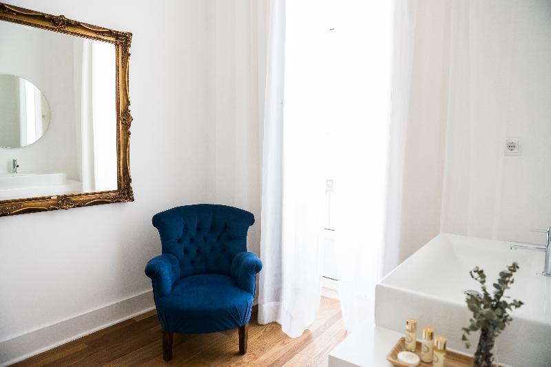 اتاق اجرایی, Exe Lev