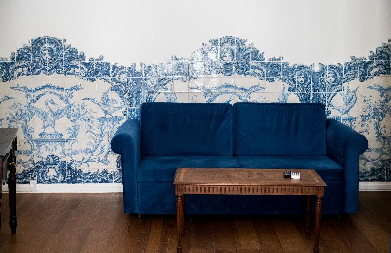 اتاق اجرایی, Exe Lev