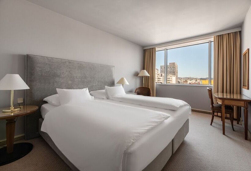 اتاق کلاسیک, Exe Lev