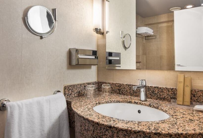 اتاق اجرایی, Exe Lev