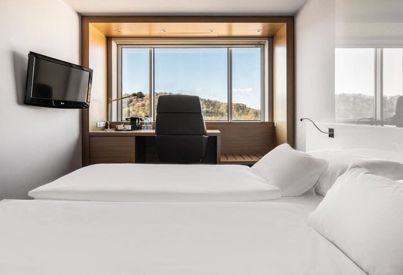 اتاق اجرایی, Exe Lev