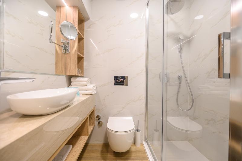 Quarto Estandar com Sacada, Malin
