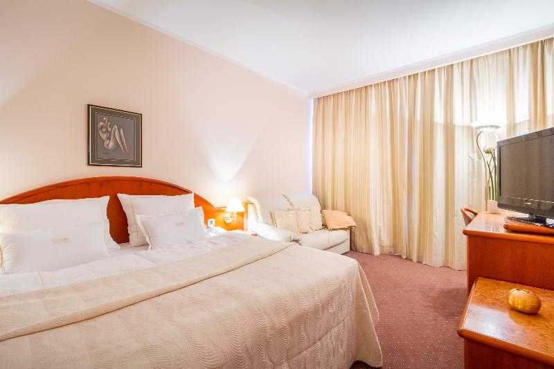 컴포트 룸, Malin