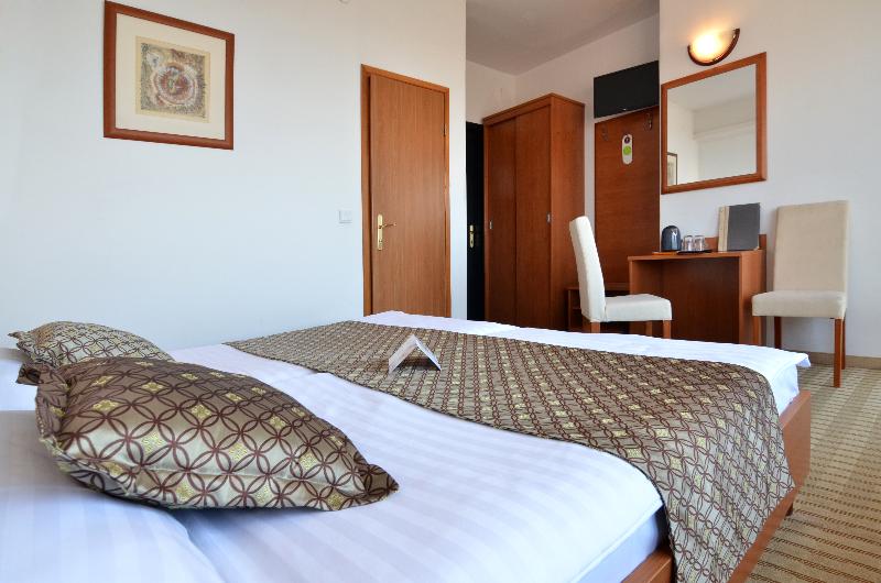 스탠다드 룸, Neboder