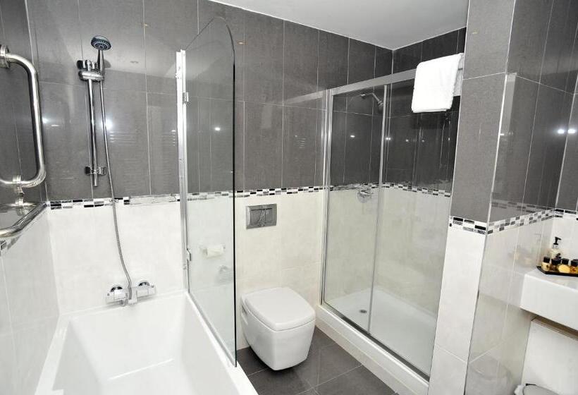 اتاق سوپریور, The Kings Arms