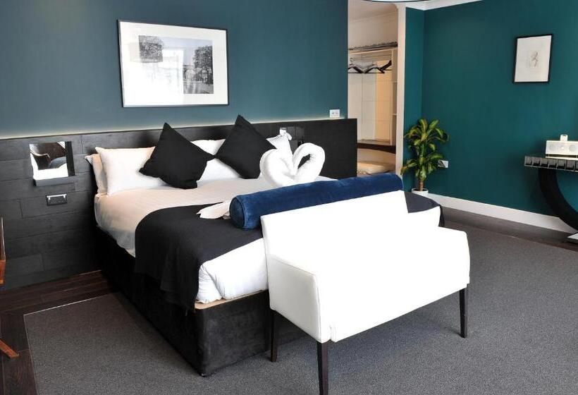 اتاق لوکس با تخت بزرگ, The Kings Arms