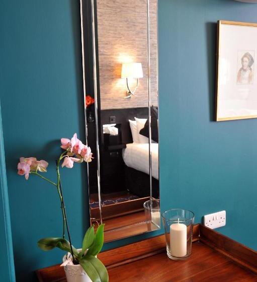 اتاق لوکس, The Kings Arms