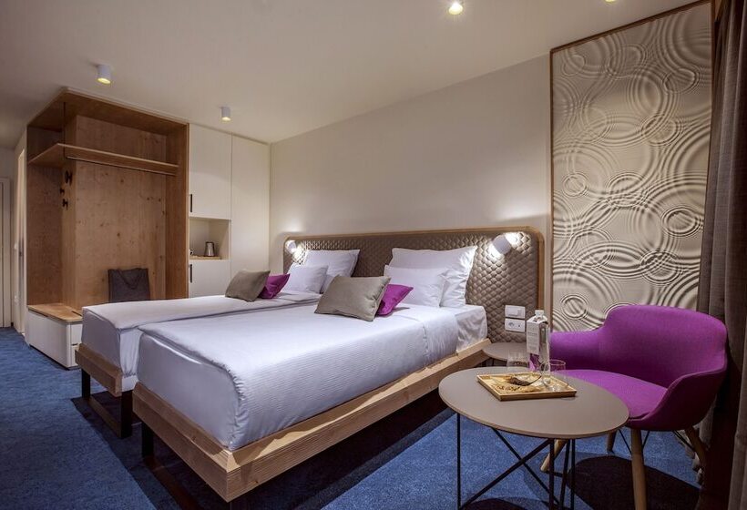 اتاق استاندارد با چشمانداز دریاچه, Park Sava Hotels & Resorts