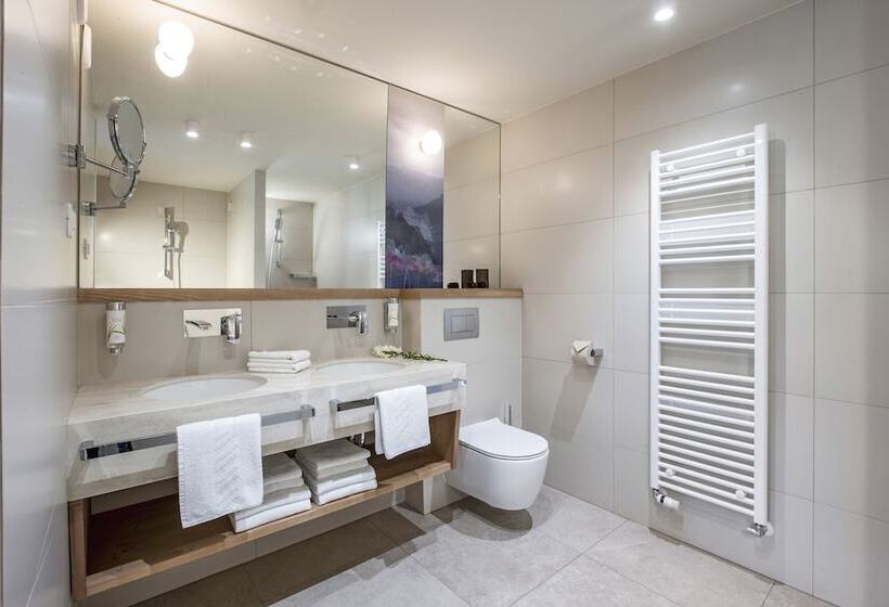 سوئیت سینیور, Park Sava Hotels & Resorts