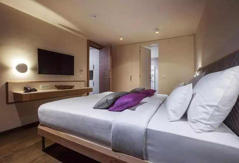 سوئیت سینیور, Park   Sava Hotels & Resorts