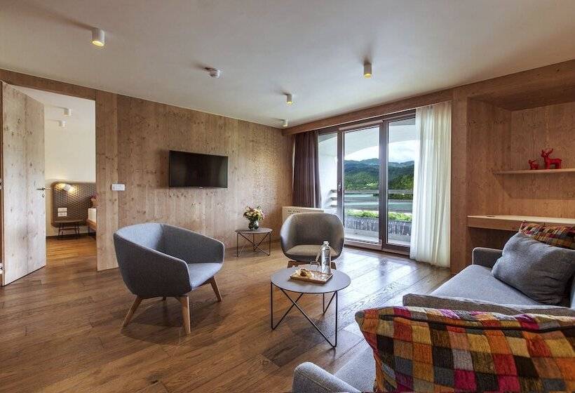 سوئیت سینیور, Park Sava Hotels & Resorts