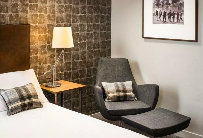スタンダードトリプルルーム, Glasgow West Hotel By Compass Hospitality