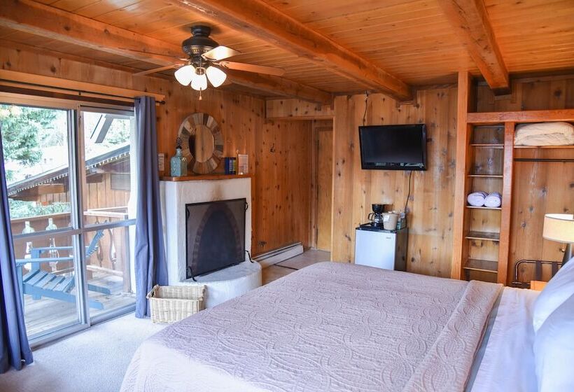 חדר רומנטי, Alpine Lodge Red River