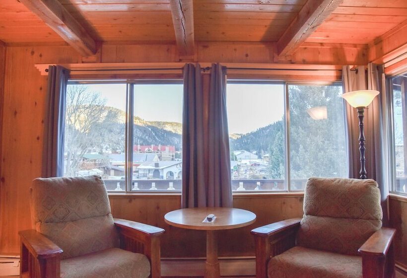 חדר רומנטי, Alpine Lodge Red River