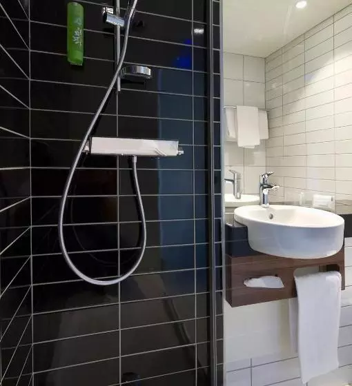 身障者適用スタンダードルーム, Holiday Inn Express Lille Centre, An Ihg