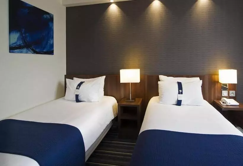 身障者適用スタンダードルーム, Holiday Inn Express Lille Centre, An Ihg