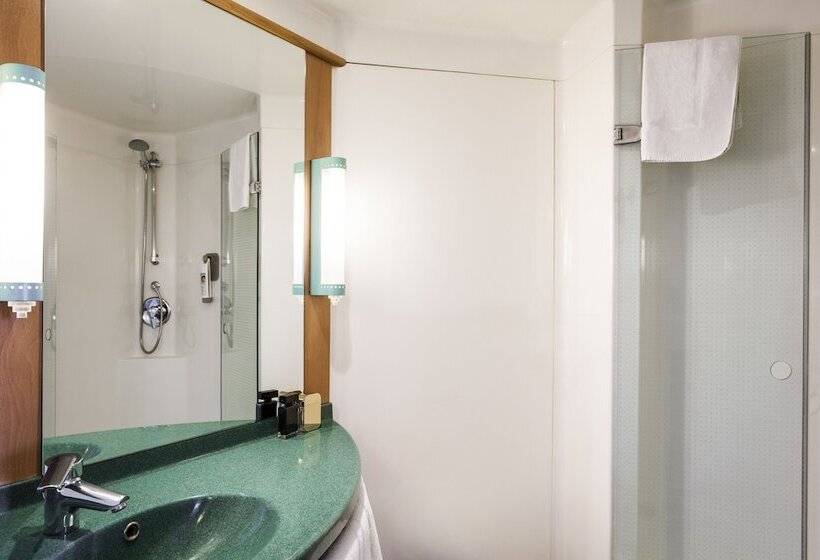 Номер Стандарт, Ibis Lausanne Crissier