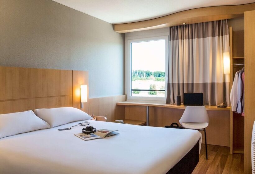 Номер Стандарт, Ibis Lausanne Crissier