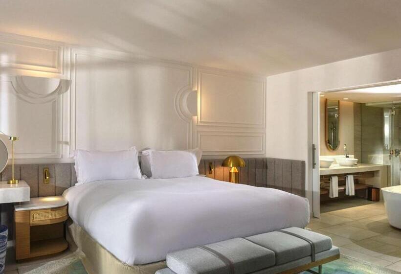 Suite, Sofitel Mauritius L Imperial Resort & Spa