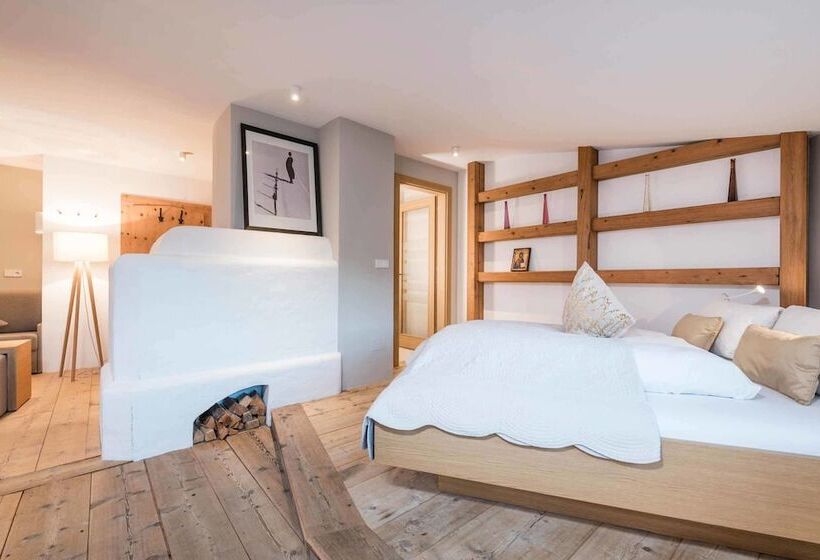 ジュニアスイート, Strasserwirt   Ansitz Zu Tirol