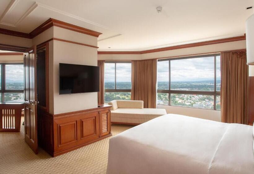 Президентский Люкс, Centara Riverside Hotel Chiang Mai