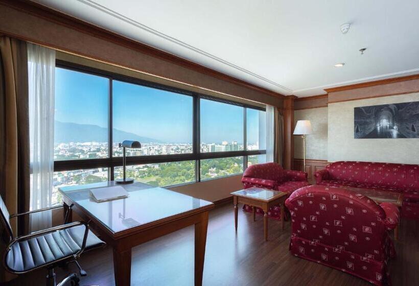 Люкс Кровать Кинг, Centara Riverside Hotel Chiang Mai