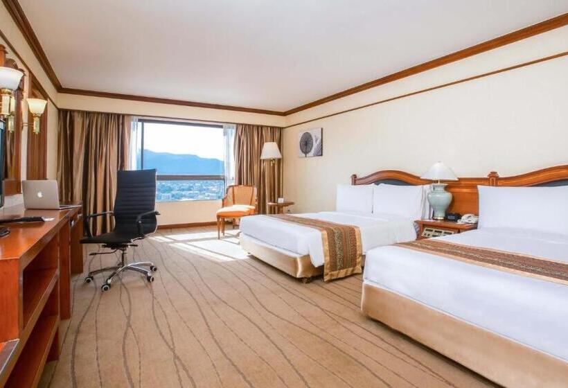 Номер Премиум, Centara Riverside Hotel Chiang Mai