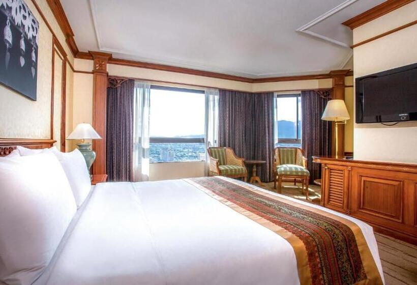 Люкс Вид на Реку, Centara Riverside Hotel Chiang Mai