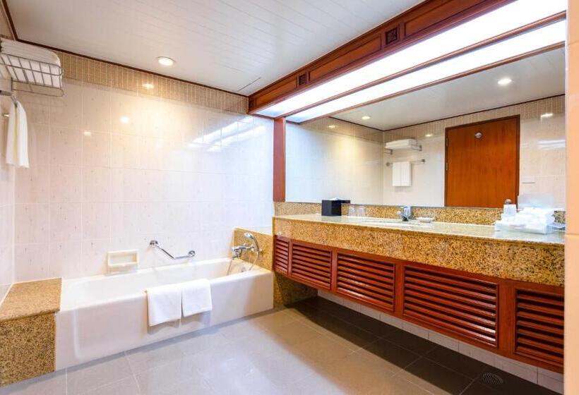 Номер Deluxe Кровать Кинг, Centara Riverside Hotel Chiang Mai