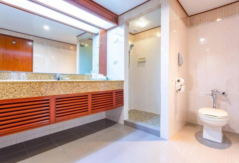 Номер Deluxe, Centara Riverside Hotel Chiang Mai