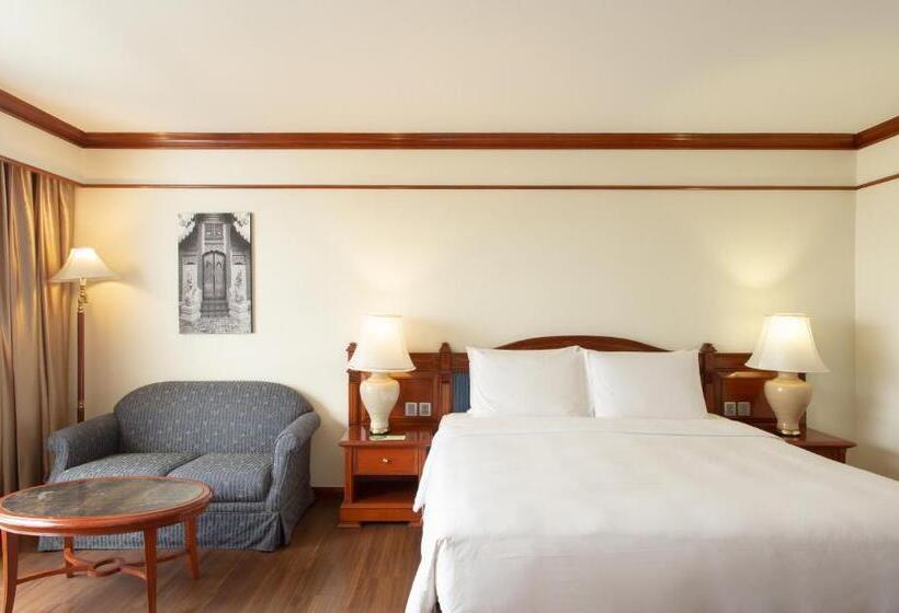 Номер Премиум, Centara Riverside Hotel Chiang Mai