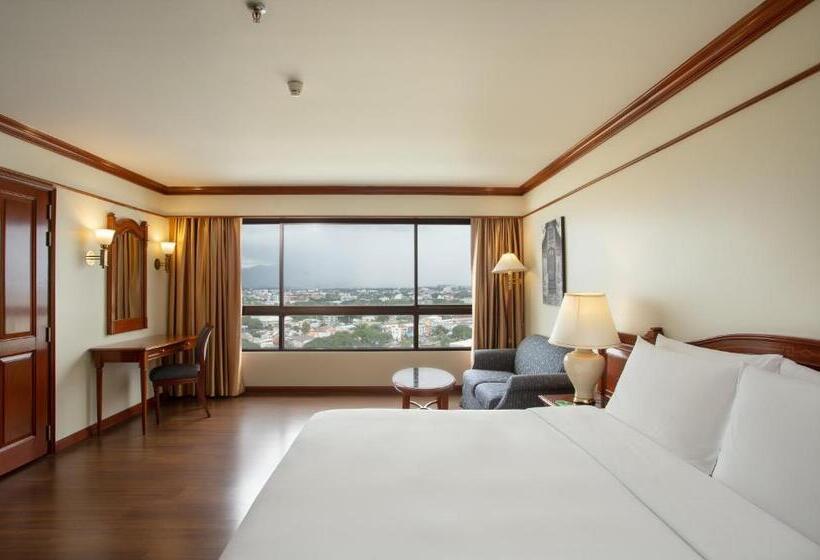 Номер Премиум, Centara Riverside Hotel Chiang Mai