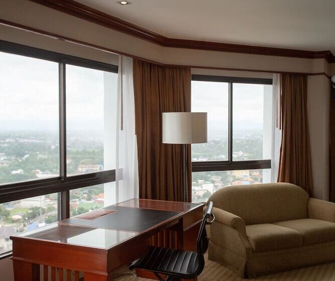 Номер Deluxe, Centara Riverside Hotel Chiang Mai