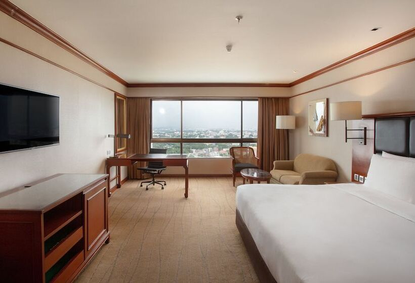 Номер Deluxe, Centara Riverside Hotel Chiang Mai