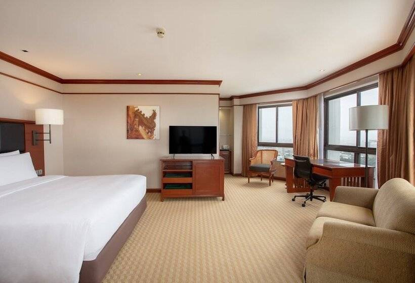 Люкс Повышенной Комфортности, Centara Riverside Hotel Chiang Mai