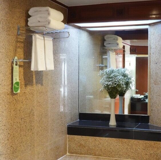 Полулюкс, Centara Riverside Hotel Chiang Mai