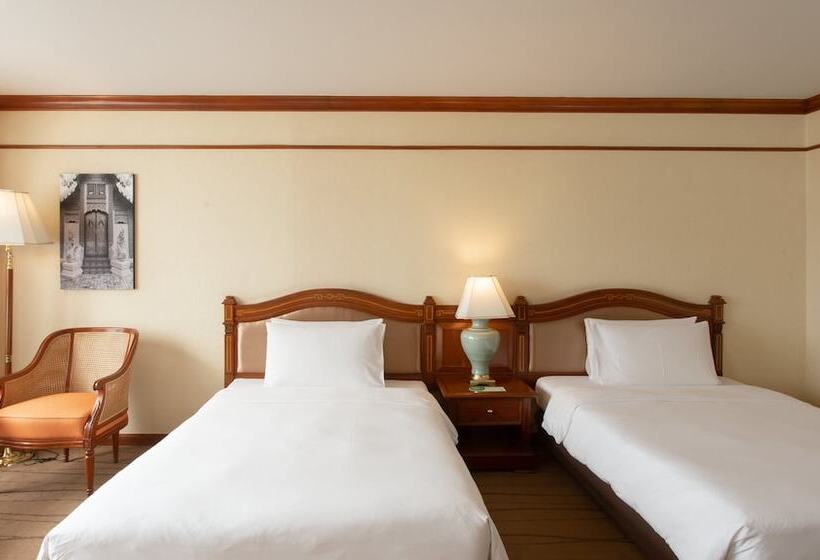 Номер Superior, Centara Riverside Hotel Chiang Mai