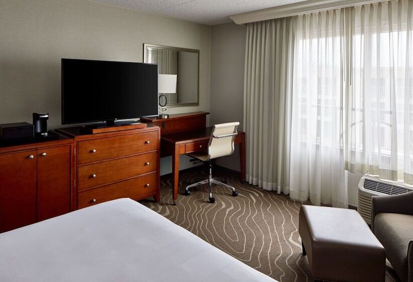标准间带双人床, Detroit Metro Airport Marriott