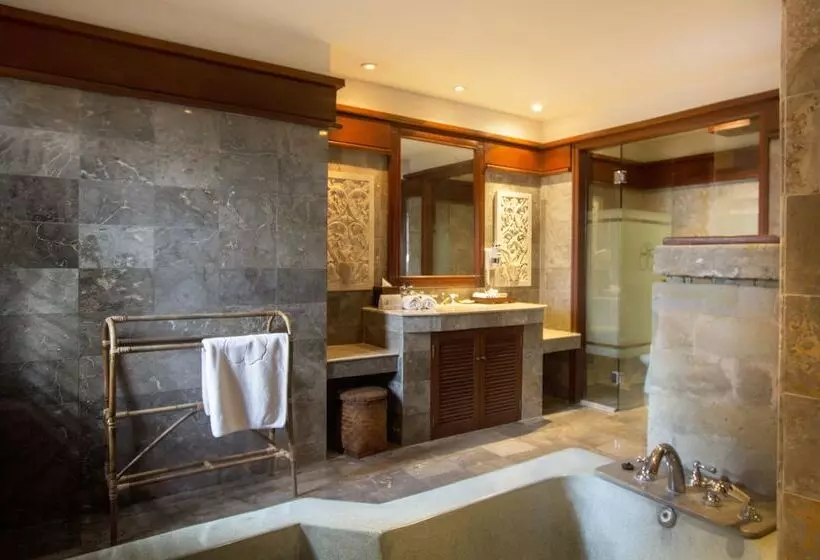 スイート, Balisani Suites