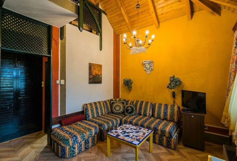 جناح عائلي, Janus Boutique Hotel & Spa