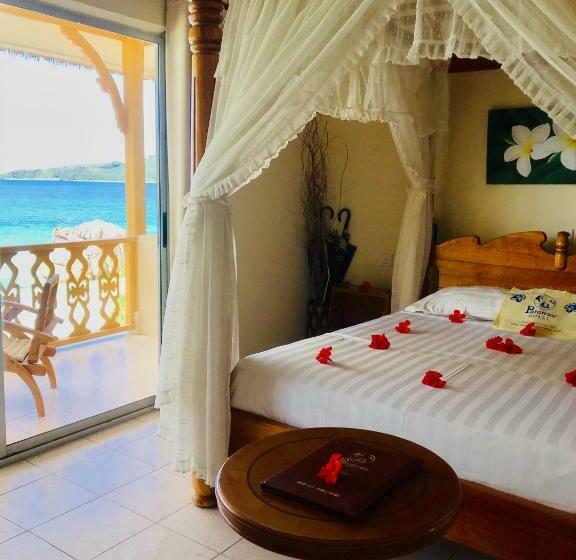 اتاق سوپریور, Patatran Village