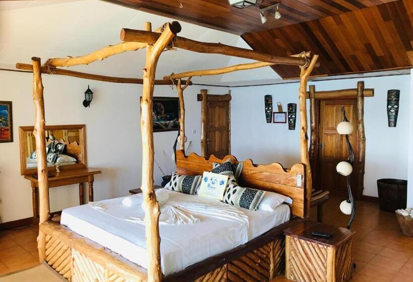 اتاق لوکس, Patatran Village