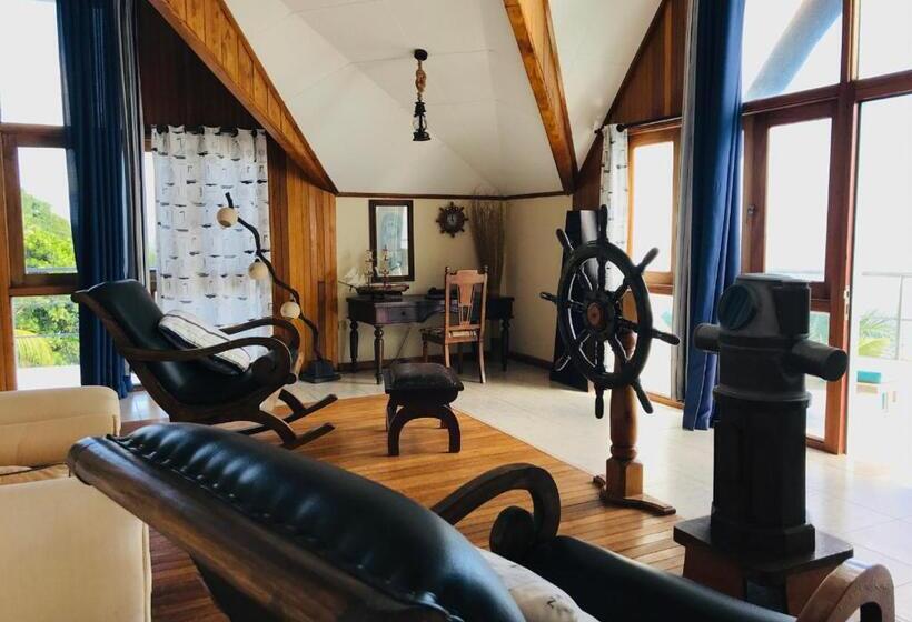 سوییت جونیور, Patatran Village