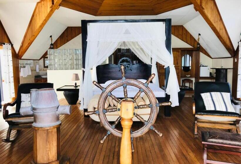 سوییت جونیور, Patatran Village